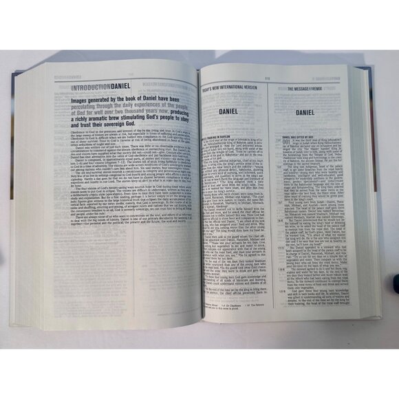 TNIV Parallel Bible The Message/Remix Hardcover By Zondervan - Picture 4 of 9